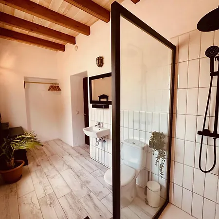 Sala Botanica - Shared Pool - Island Location - 10 Mins Drive To Famara&la Santa Casa di campagna *