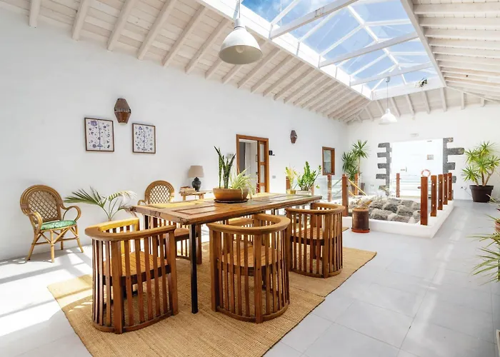 Apartamento Sala Botanica - Shared Pool - Island Location - 10 Mins Drive To Famara And La Santa